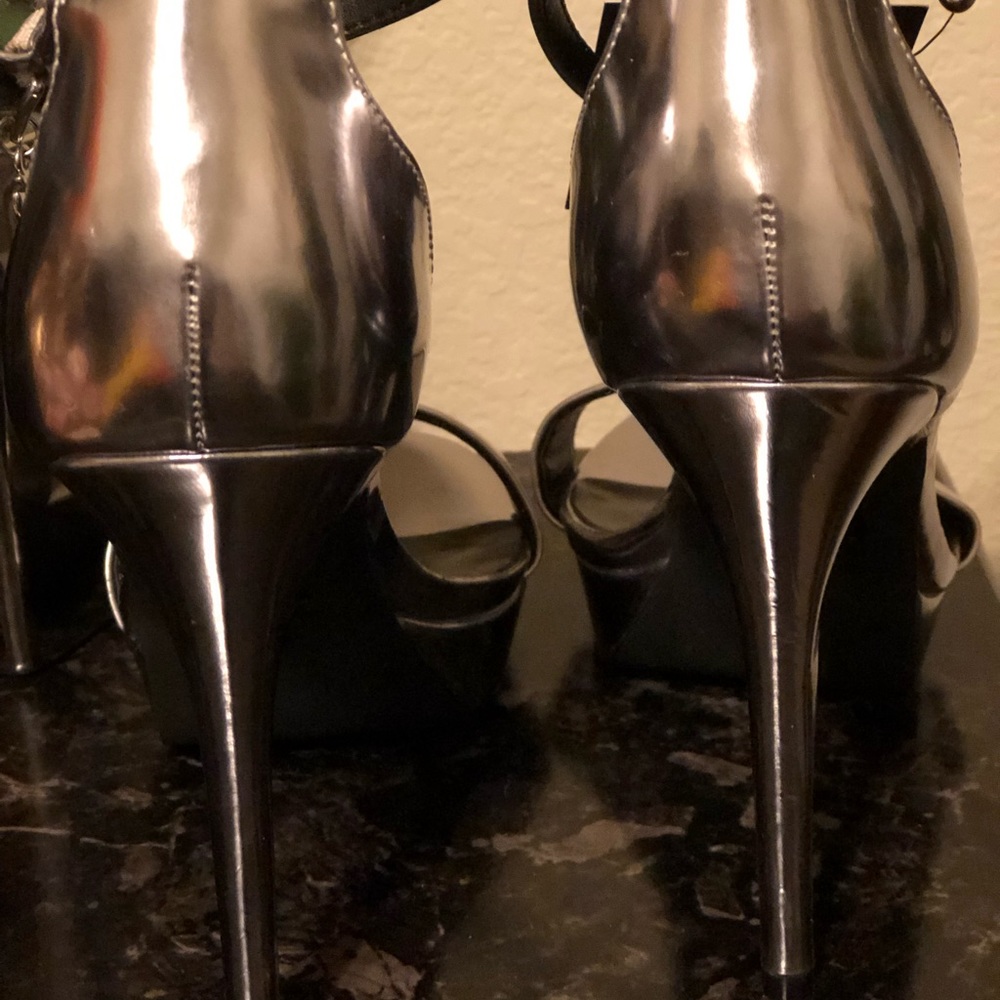 Guess Sandals - Picture 2 of 5